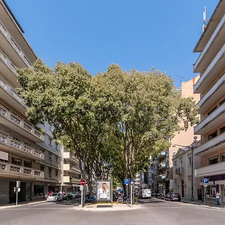 Apartment Modern Local In Residential Neighborhood Lissabon
