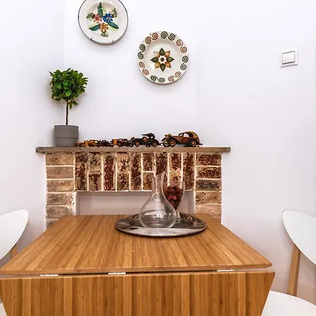 Modern Local In Residential Neighborhood * Lissabon
